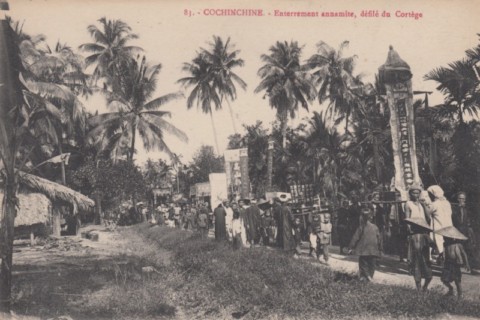 Cochinchine <br /> Enterrement annamite Défilé du cortège <br /> Editeur inconnu numéro rouge 83 -#xxx @76